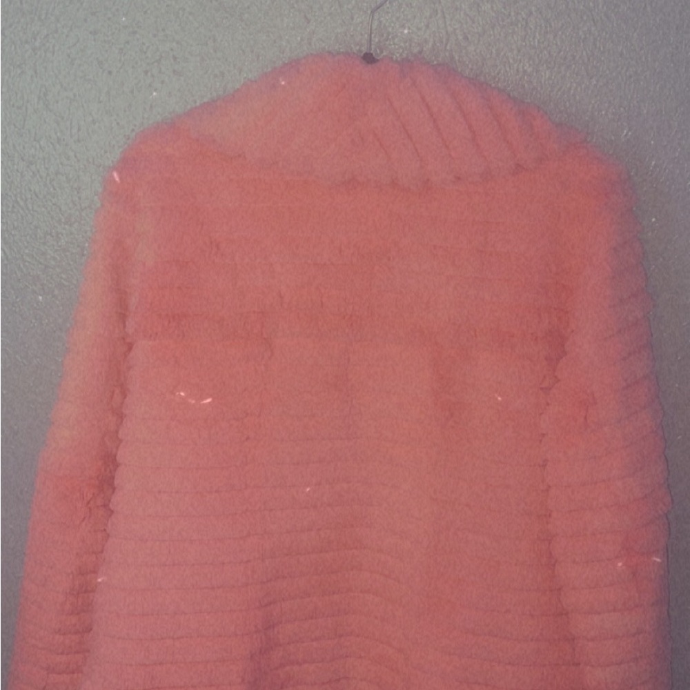 medium fur jacket for this cold winter - Picture 3 of 4